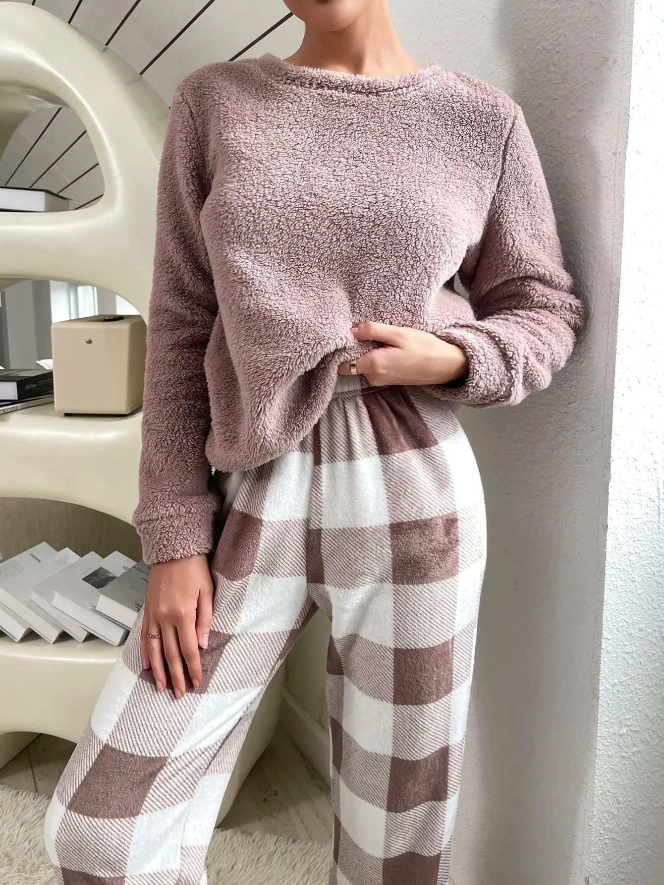 Buffalo Plaid Print Pajama Set for Women