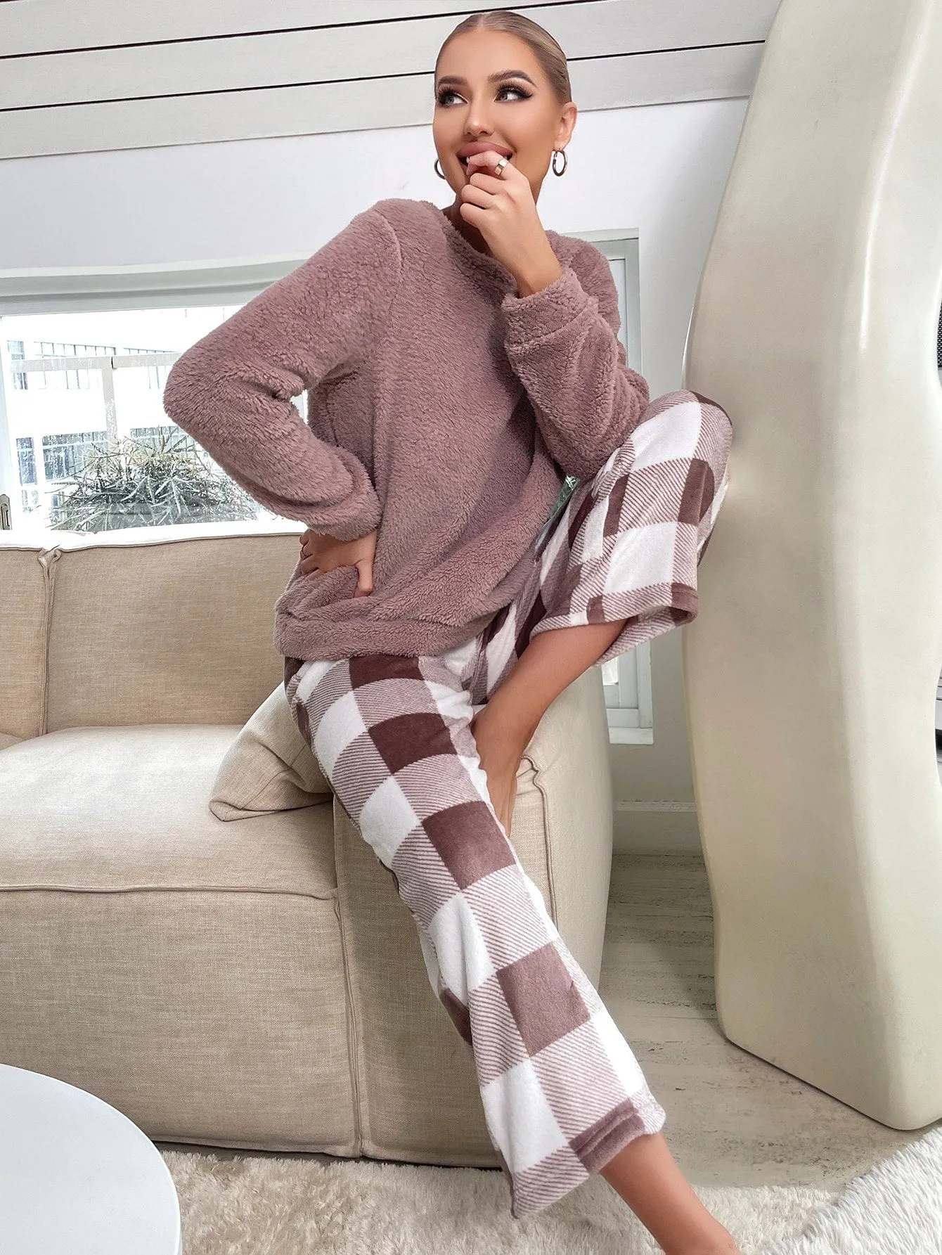 Buffalo Plaid Print Pajama Set for Women