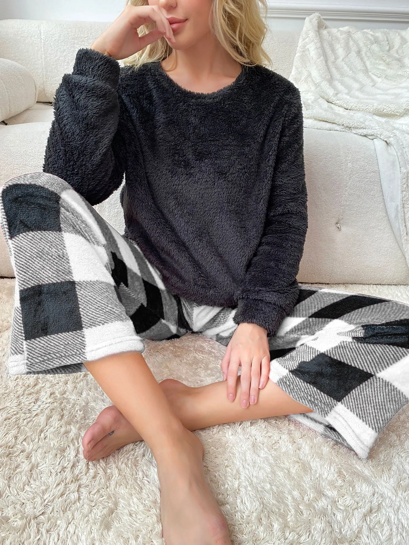 Buffalo Plaid Print Pajama Set for Women