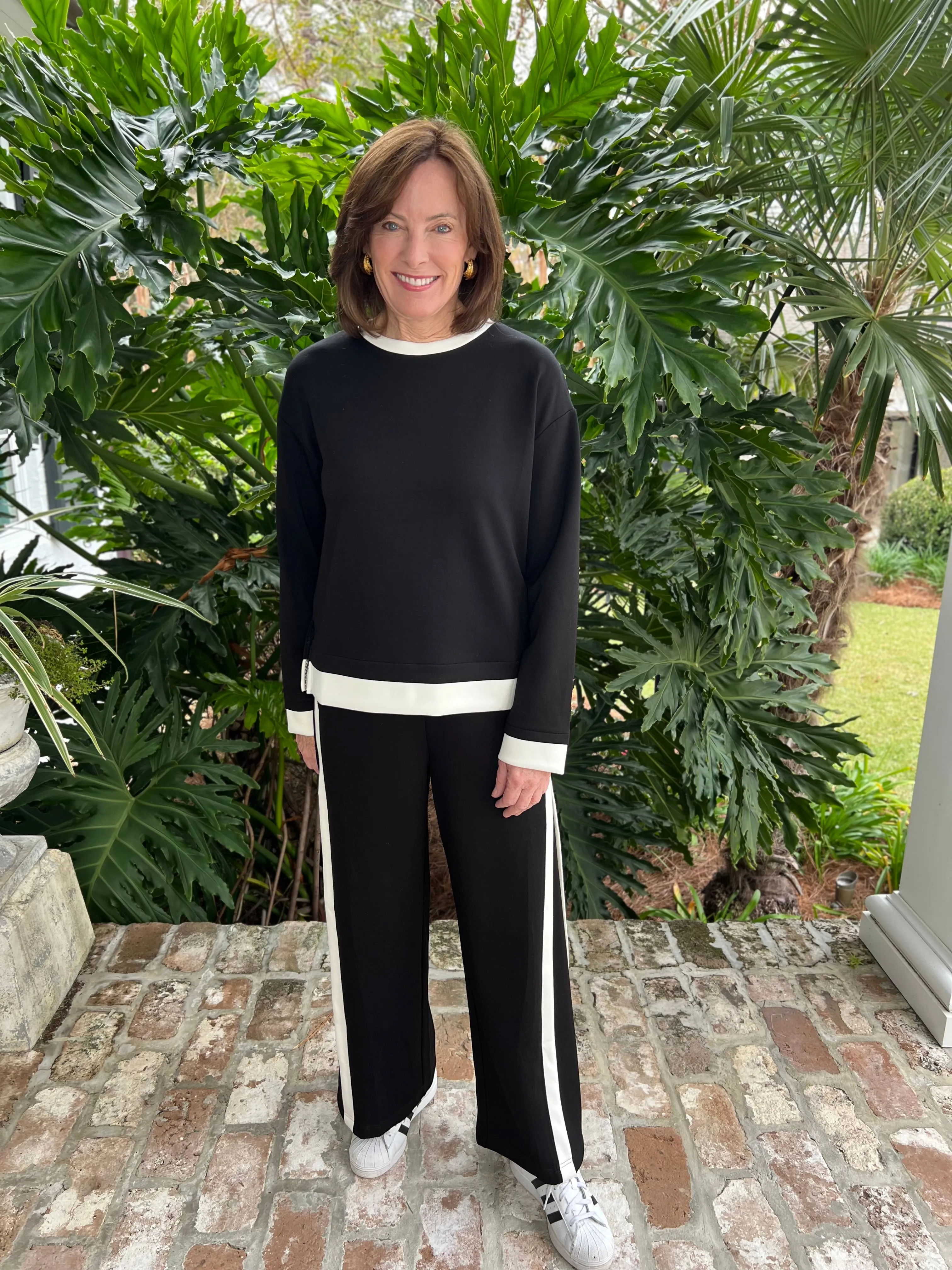 Classy Lady Black/Ivory Long Sleeve Top
