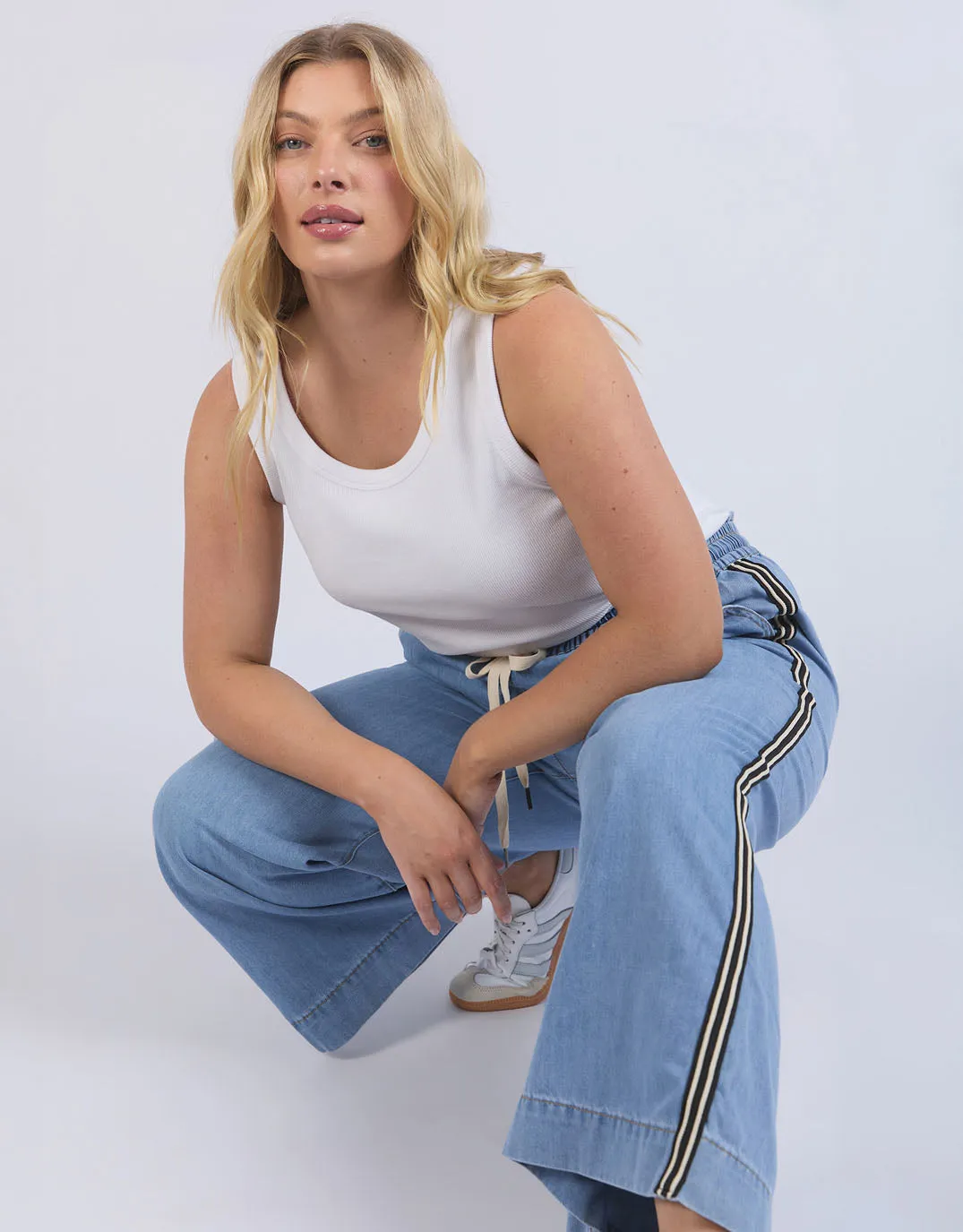 Greta Wide Leg Pant with Side Tape - Light Blue Wash