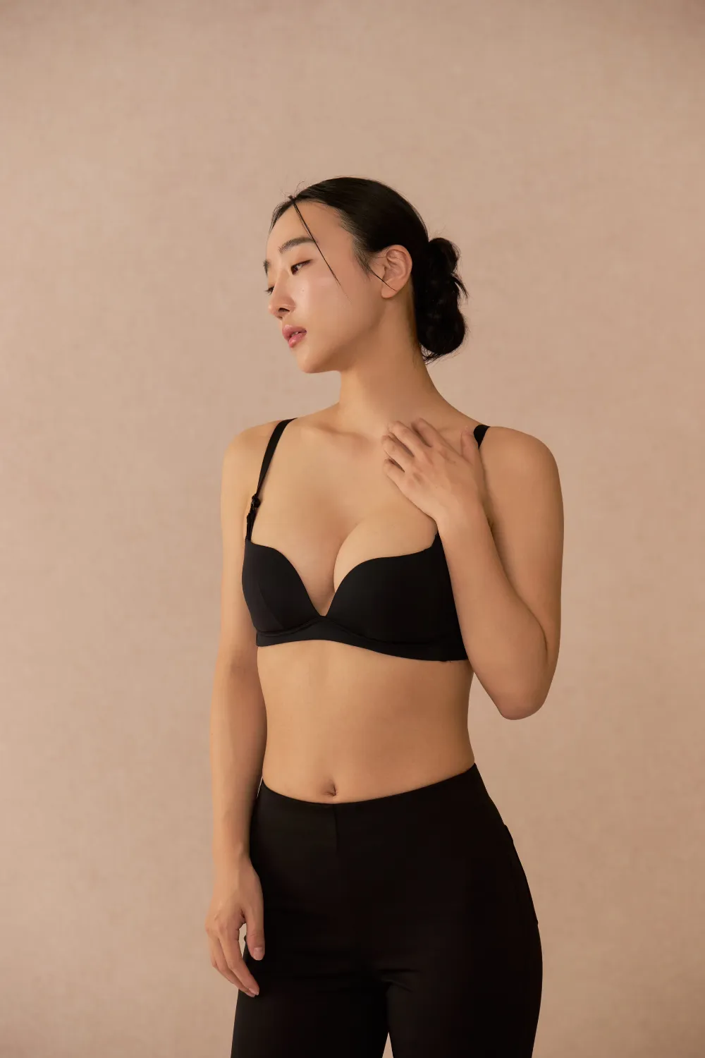 輕透哺乳內衣<br>ESSENTIAL NURSING BRA