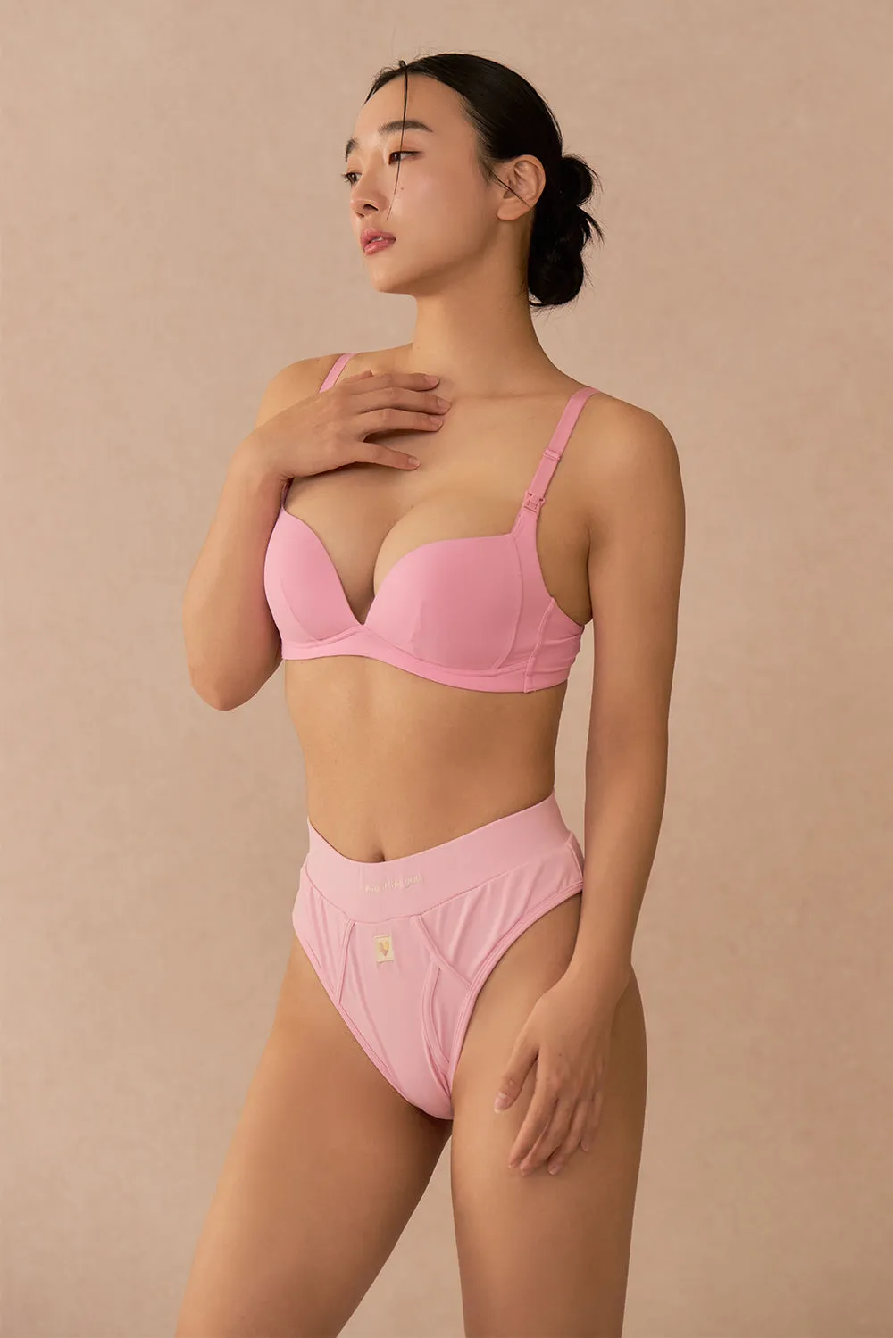輕透哺乳內衣<br>ESSENTIAL NURSING BRA