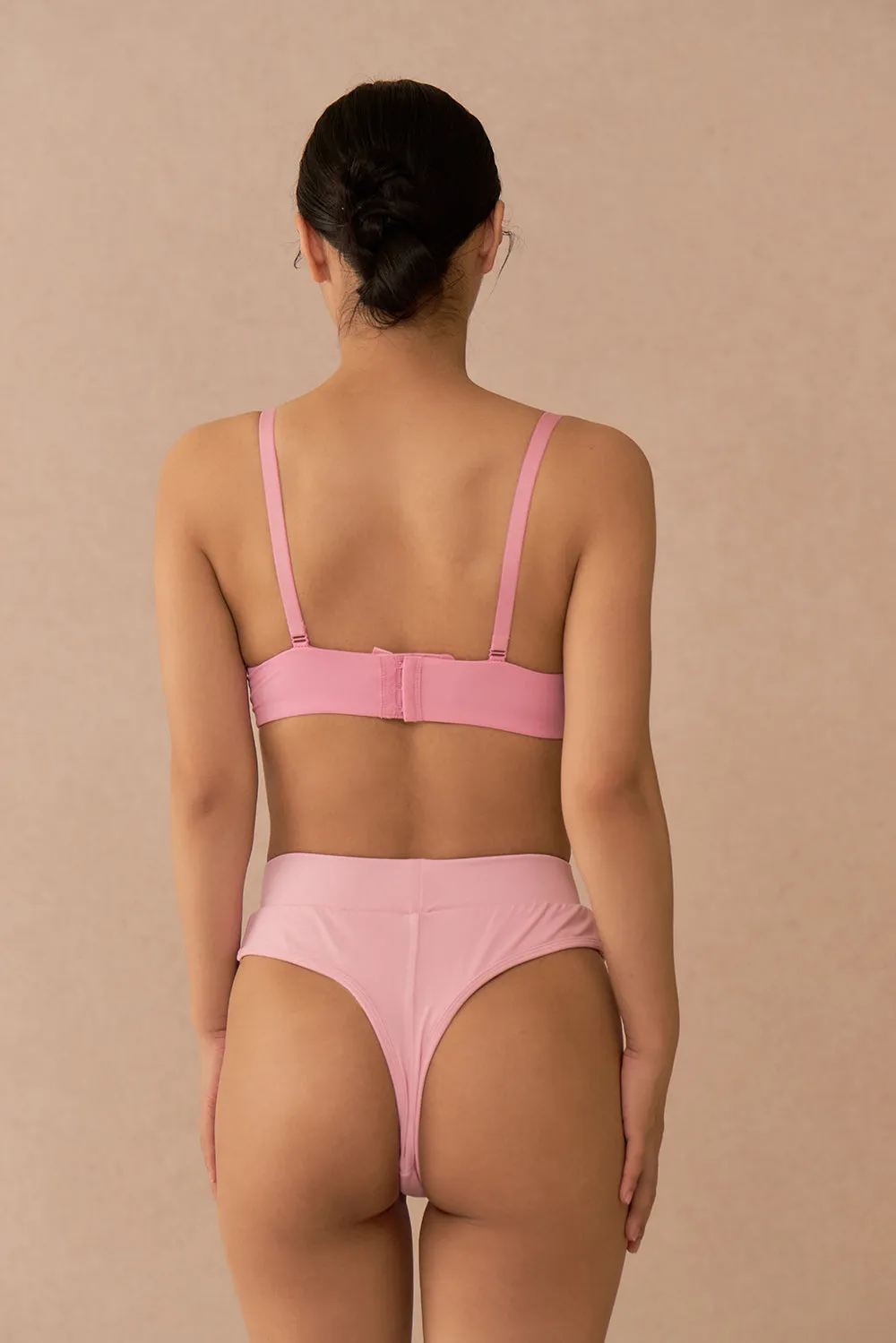 輕透哺乳內衣<br>ESSENTIAL NURSING BRA